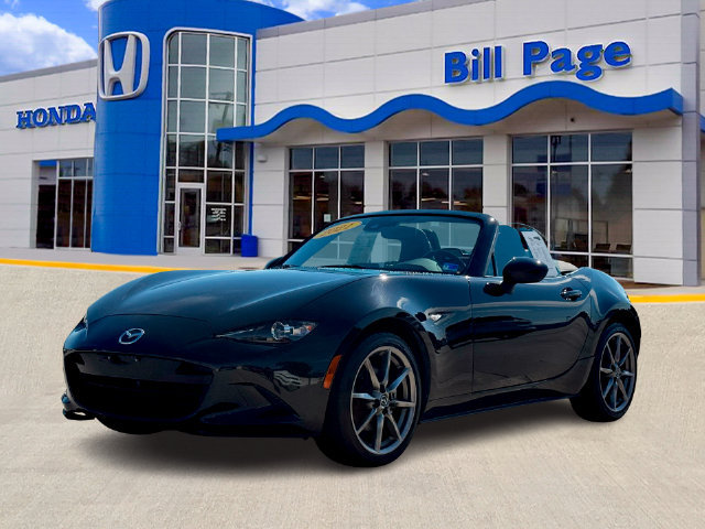 Used 2021 MAZDA MX-5 Miata Grand Touring RWD image 2