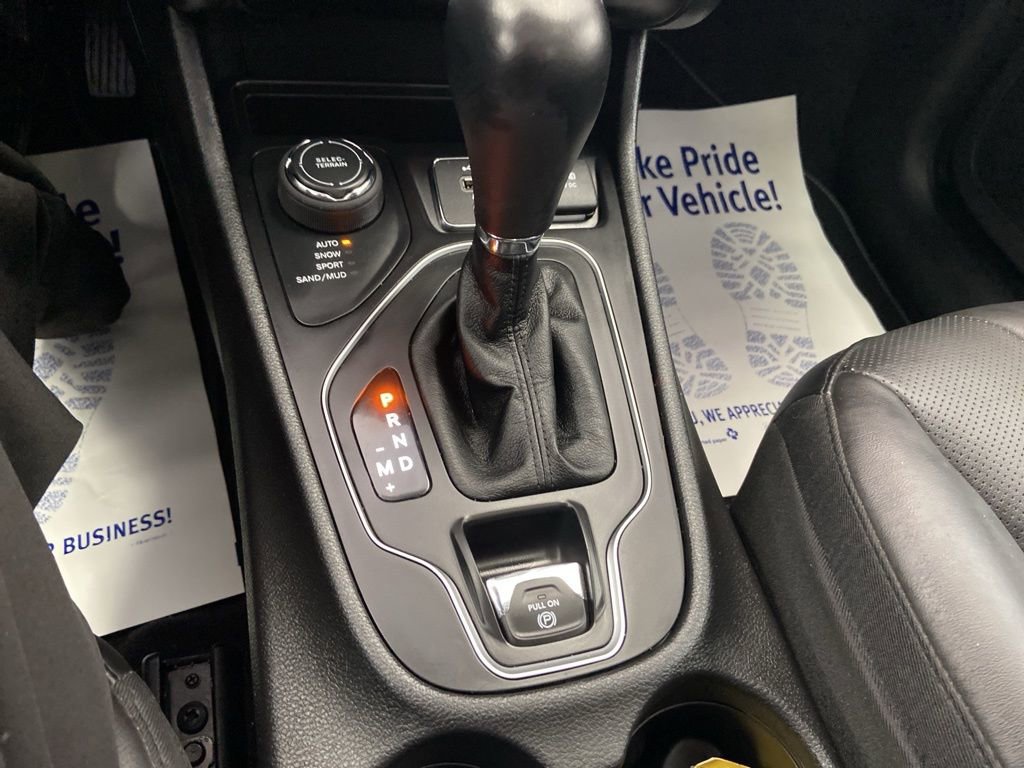 Used 2021 Jeep Cherokee Latitude Lux 80th Anniv w/ Quick Order Package 26U 80TH image 36