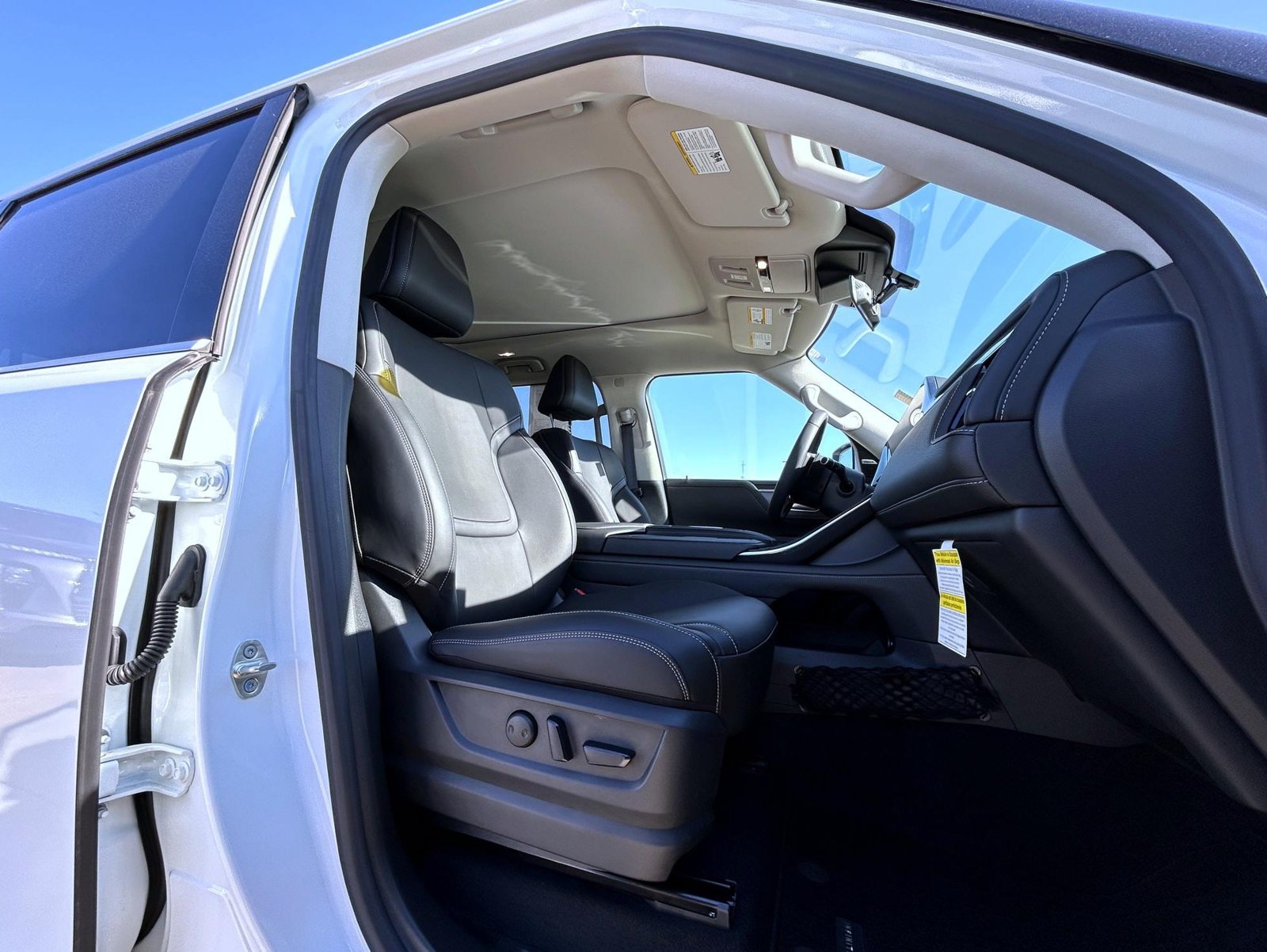 Used 2026 INFINITI QX80 Pure AWD/4WD image 15