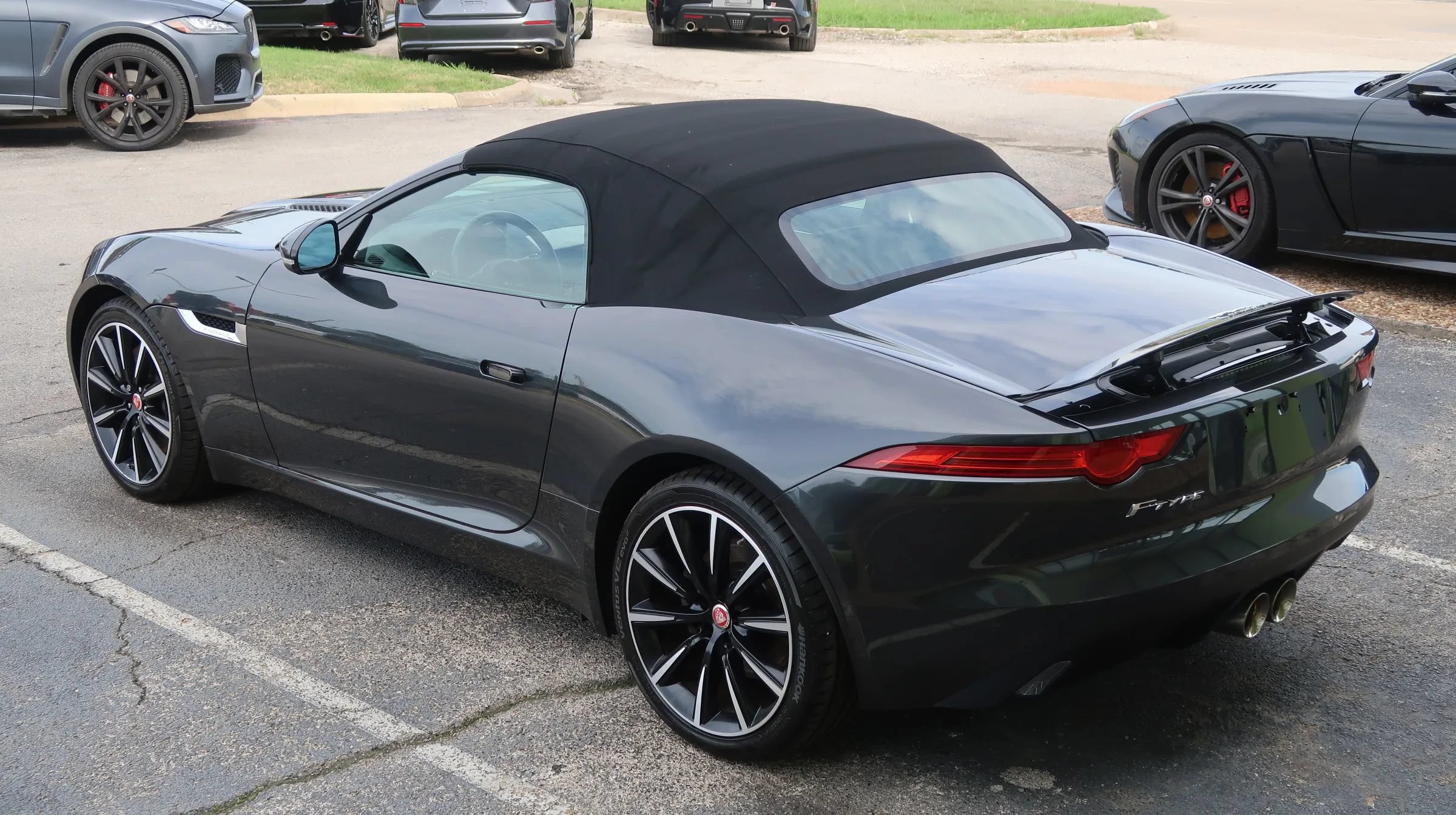 Used 2016 Jaguar F-TYPE Convertible RWD image 12
