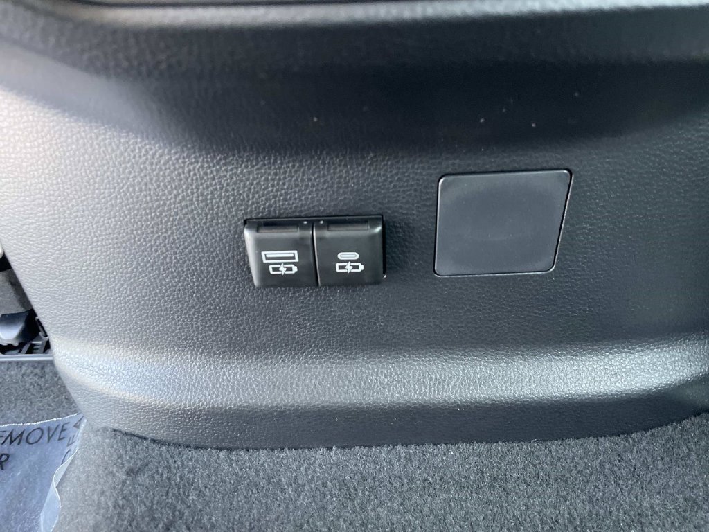 New 2026 Toyota Tundra Limited AWD/4WD image 18