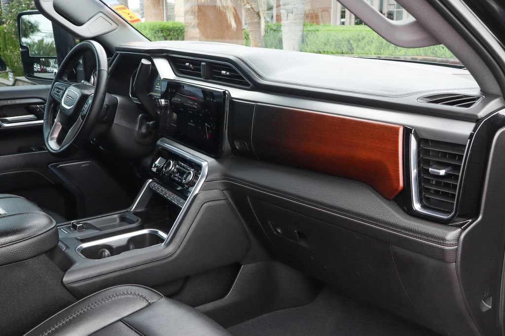 Used 2024 GMC Sierra 2500 Denali w/ Denali Reserve Package image 46