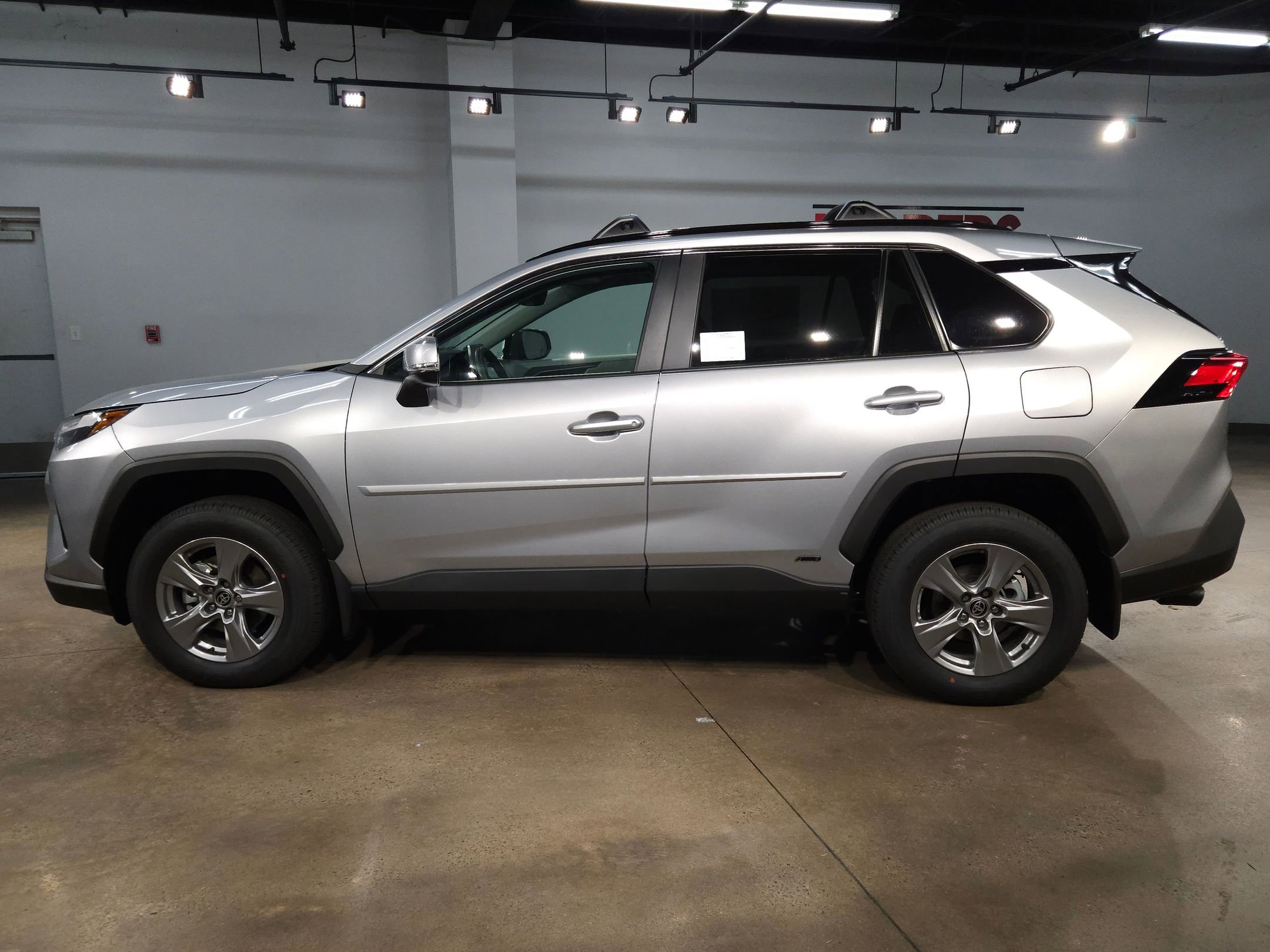 New 2025 Toyota RAV4 XLE image 4