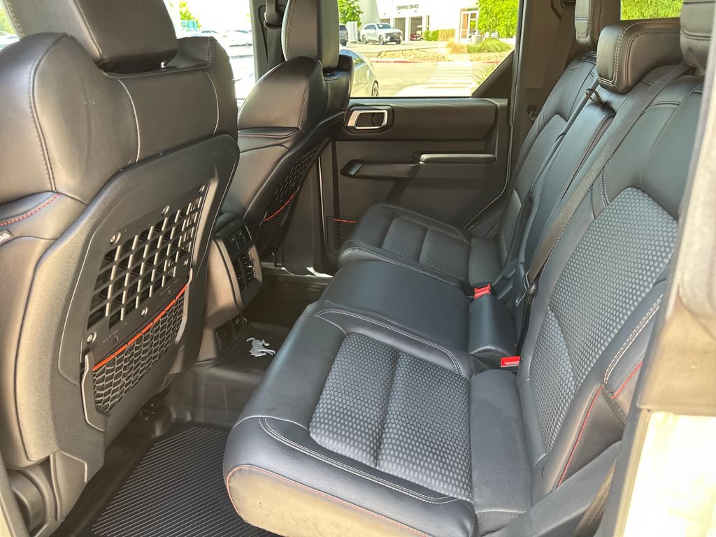 Used 2025 Ford Bronco Raptor AWD/4WD image 32