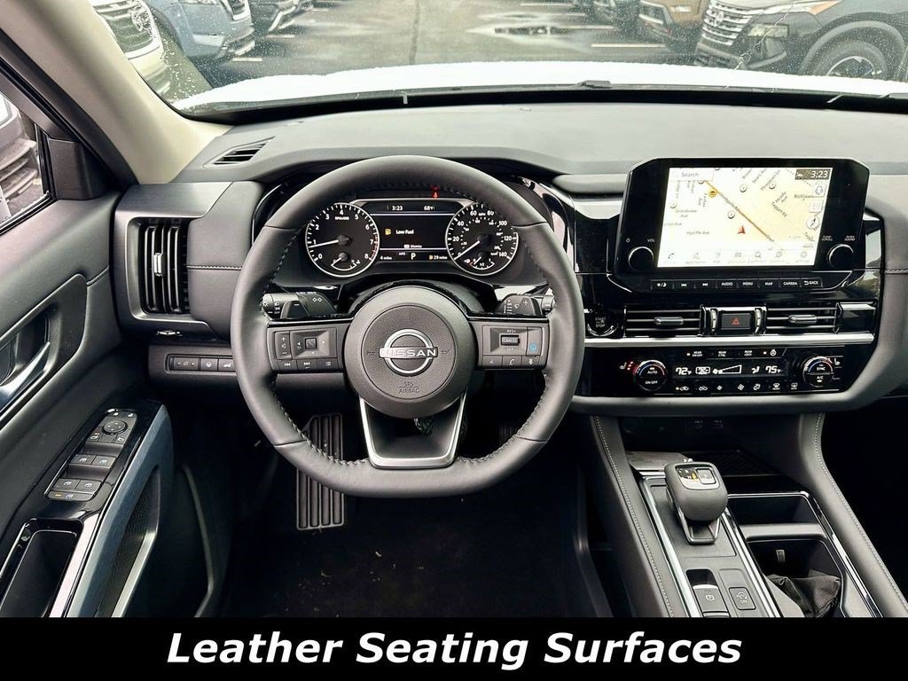 Certified 2025 Nissan Pathfinder SL AWD/4WD image 4