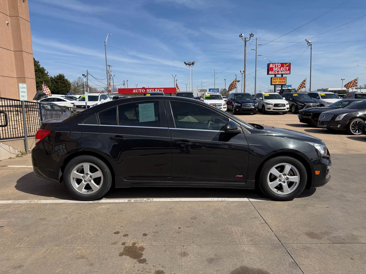 Used 2016 Chevrolet Cruze LT w/ Sun And Sound Package FWD image 4