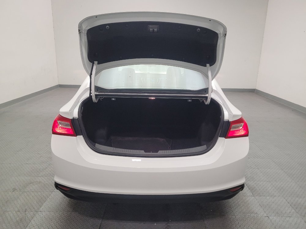 Used 2018 Chevrolet Malibu LT FWD image 29
