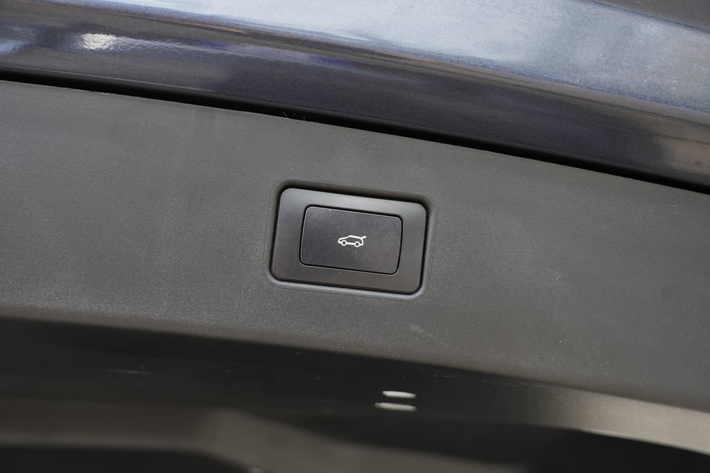 Used 2023 Fisker Ocean Extreme AWD/4WD image 16