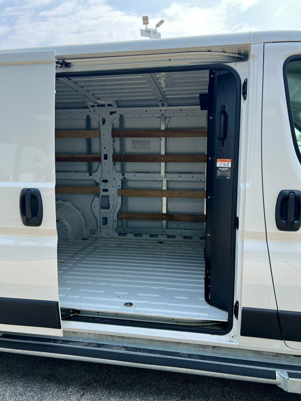 Used 2025 RAM ProMaster 2500 w/ U-Haul Equipment Group FWD image 11