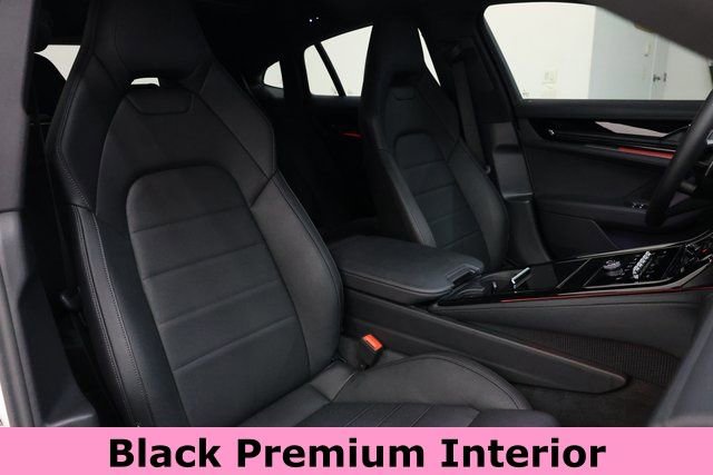 Used 2024 Porsche Panamera 4 image 10