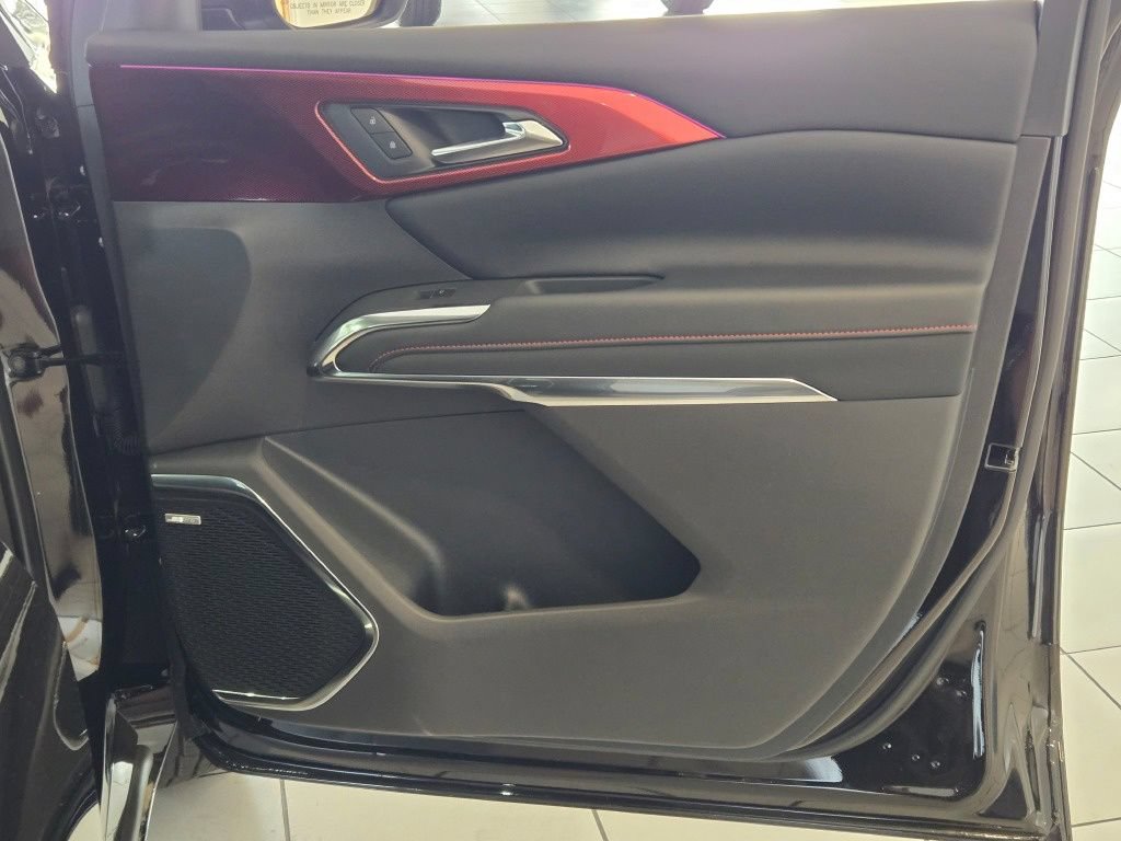 New 2026 Chevrolet Traverse RS w/ LPO, Floor Liner Package AWD/4WD image 5