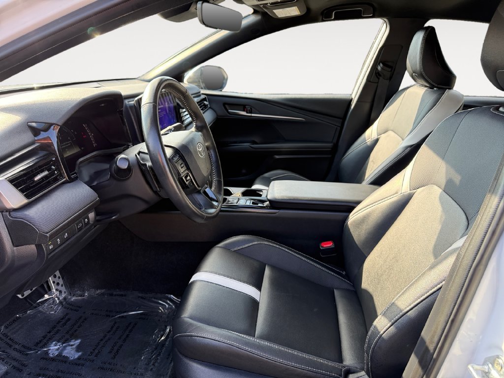 Certified 2025 Toyota Camry SE w/ Convenience Package AWD/4WD image 9