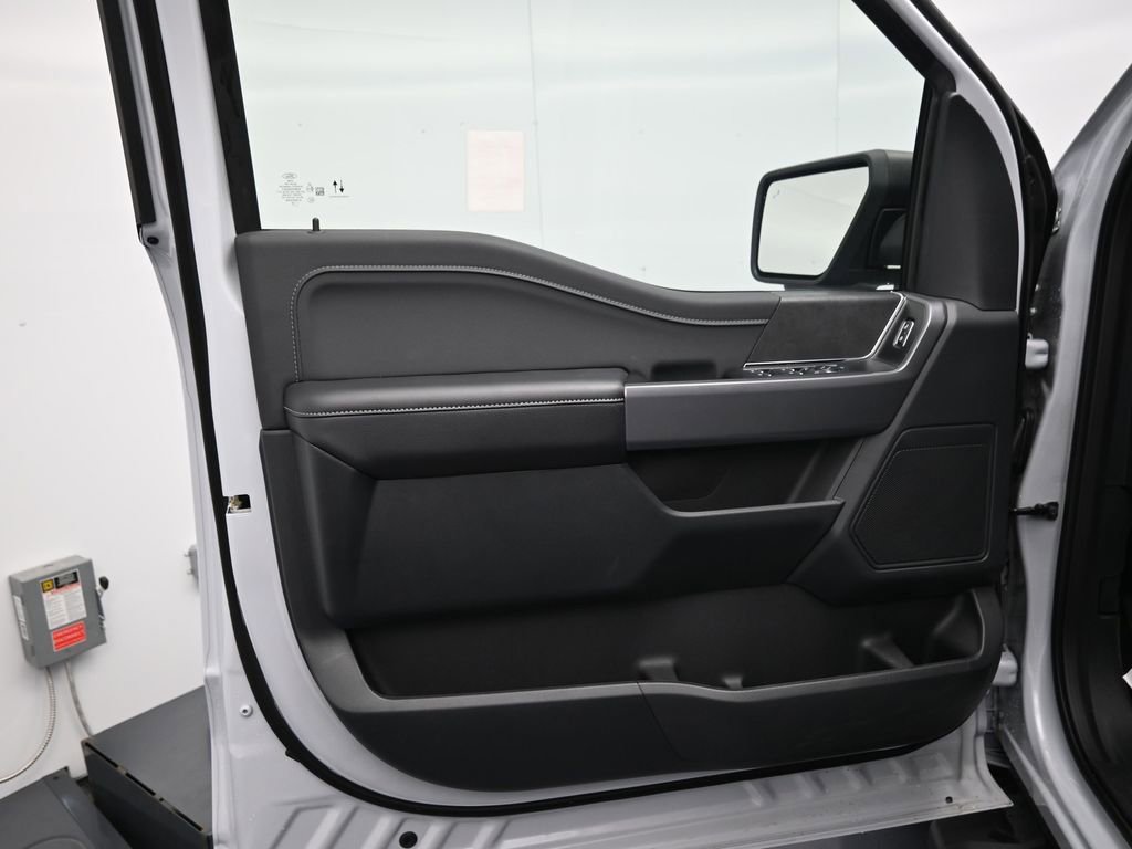 New 2025 Ford F150 XLT w/ Equipment Group 302A MID image 9