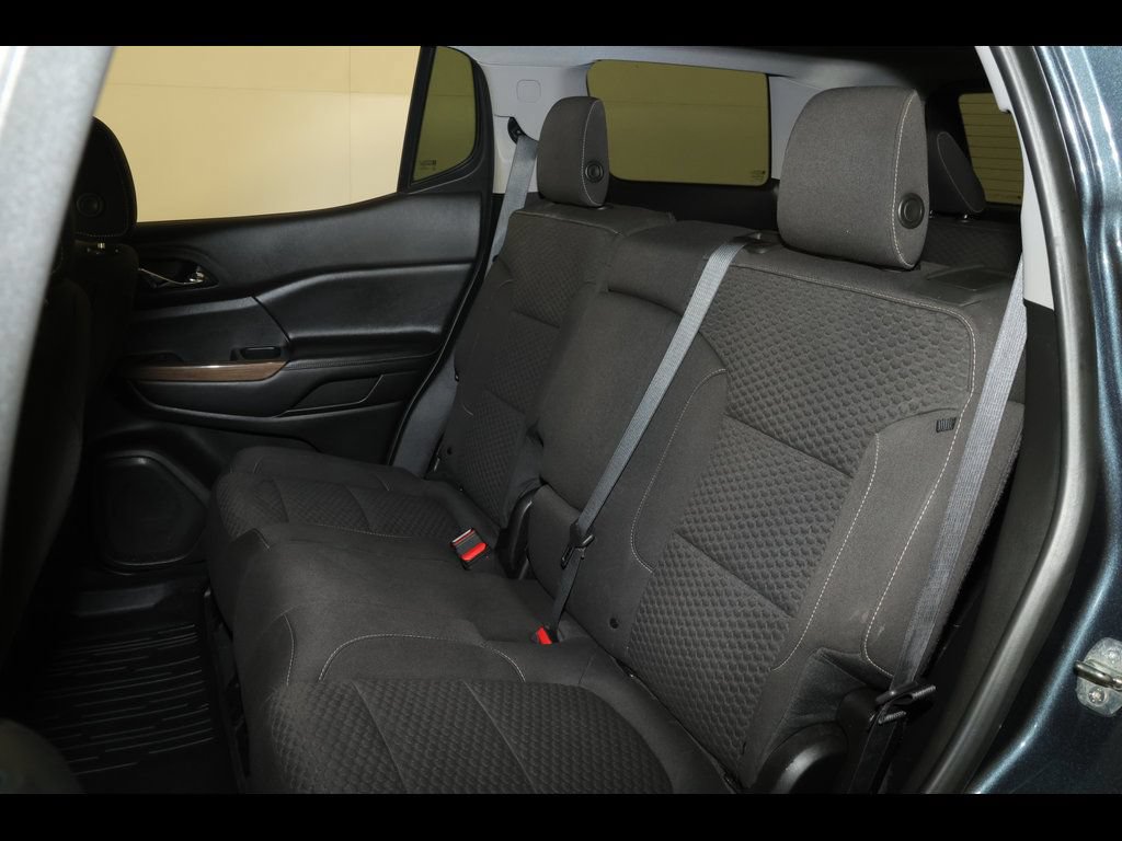 Used 2019 GMC Acadia SLE w/ LPO, Floor Liner Package AWD/4WD image 27