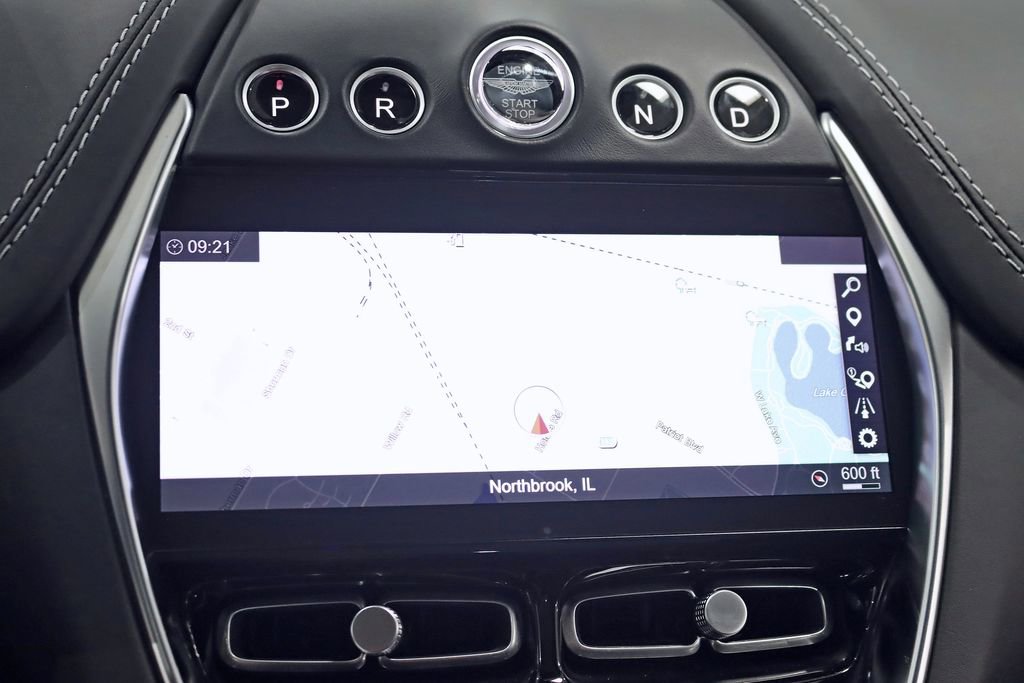 Used 2021 Aston Martin DBX AWD/4WD image 17