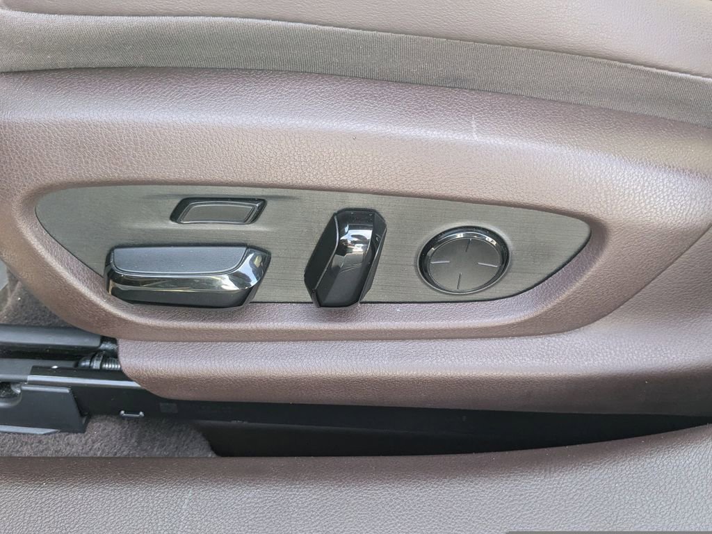 Used 2021 Lexus ES 300h Ultra Luxury image 8