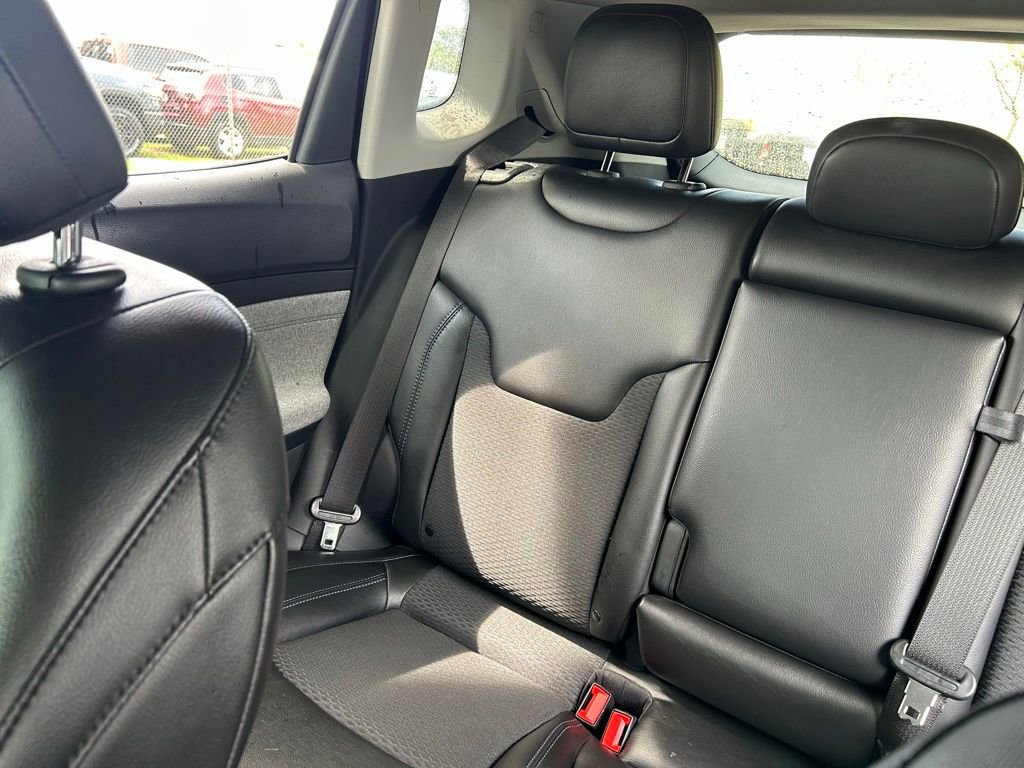 Certified 2022 Jeep Compass Latitude image 14