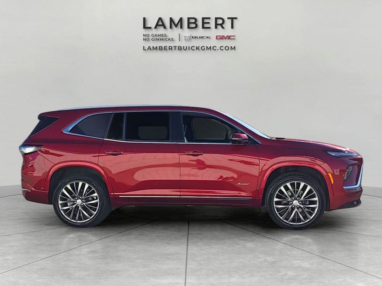Used 2025 Buick Enclave Avenir w/ Super Cruise Package image 5