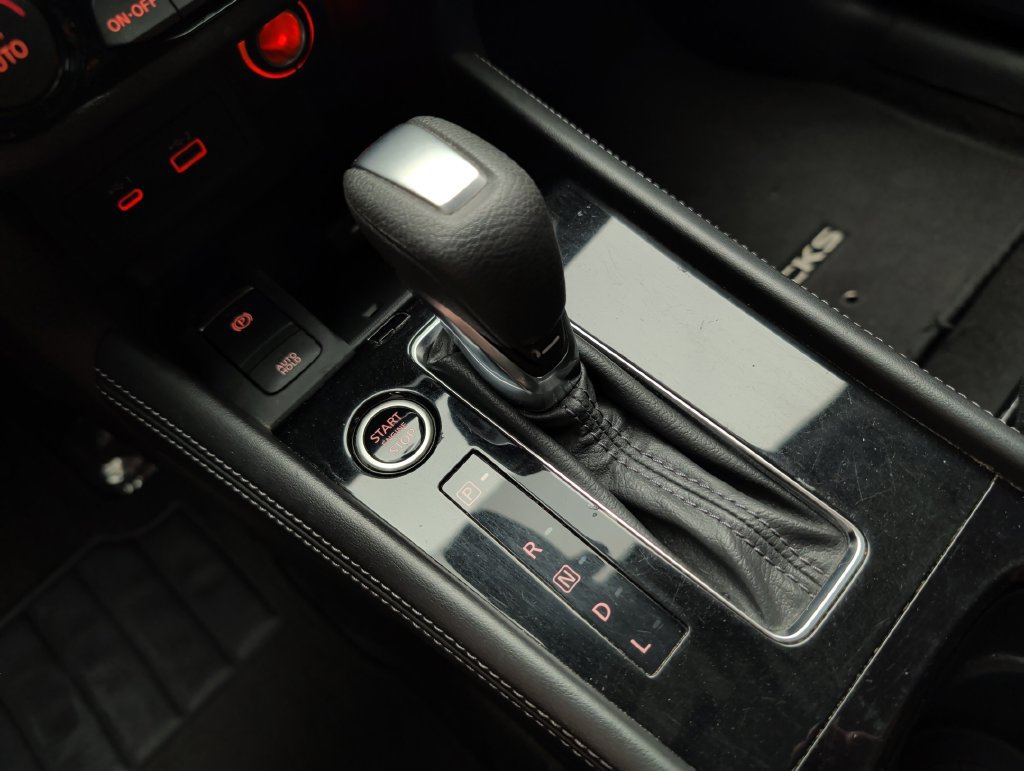 Used 2022 Nissan Kicks SV FWD image 27