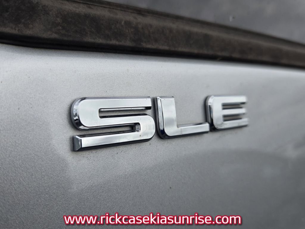 Used 2021 GMC Terrain SLE FWD image 7