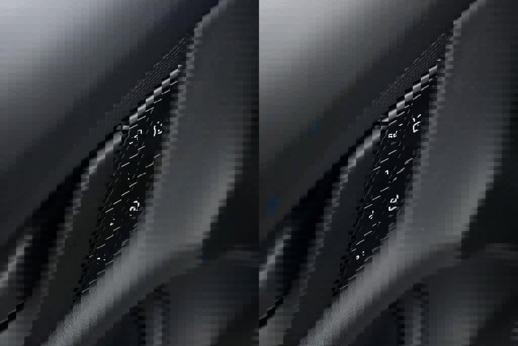 Certified 2022 Porsche Taycan 4 Cross Turismo image 23