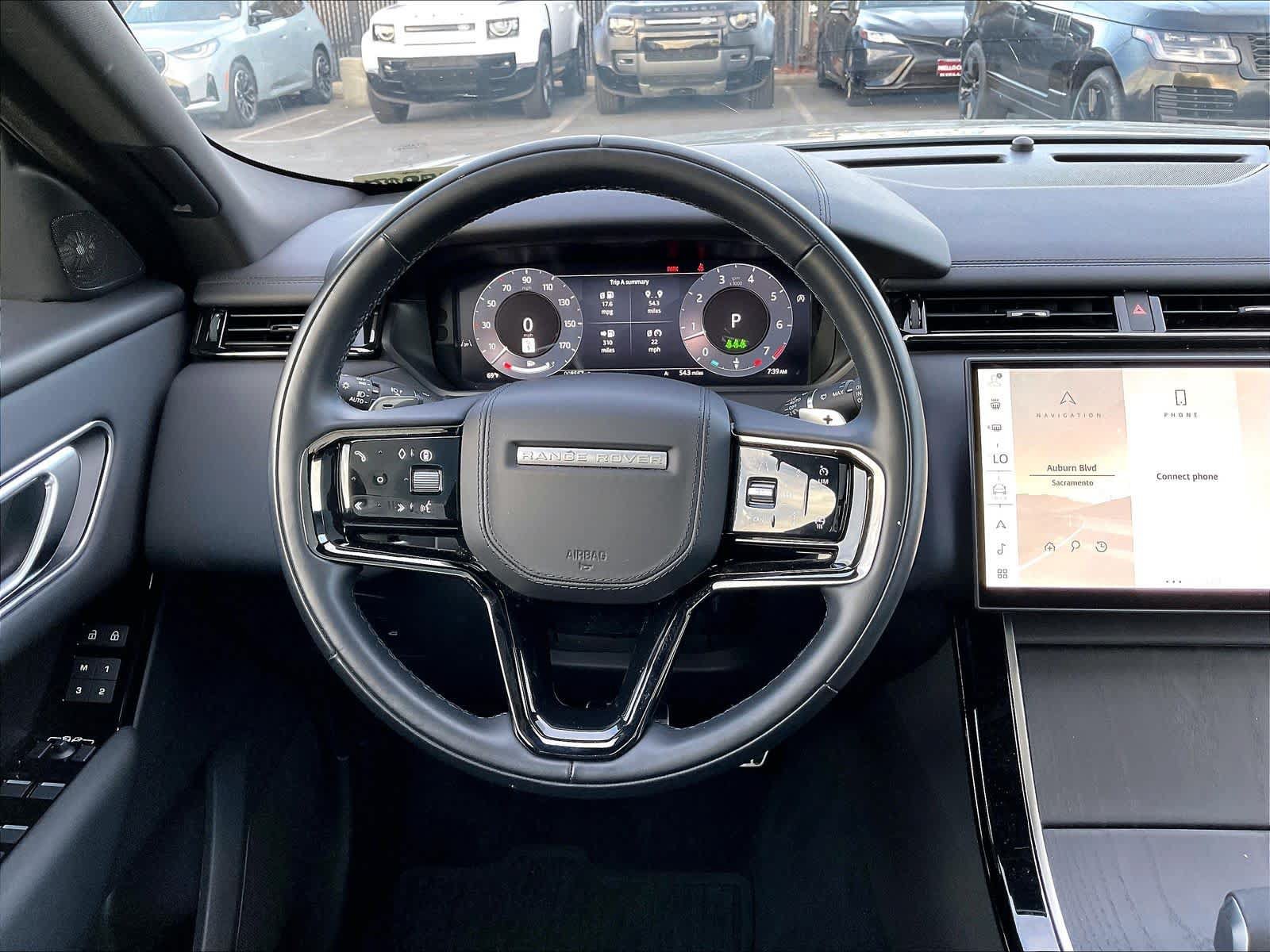 Used 2026 Land Rover Range Rover Velar Dynamic SE AWD/4WD image 9
