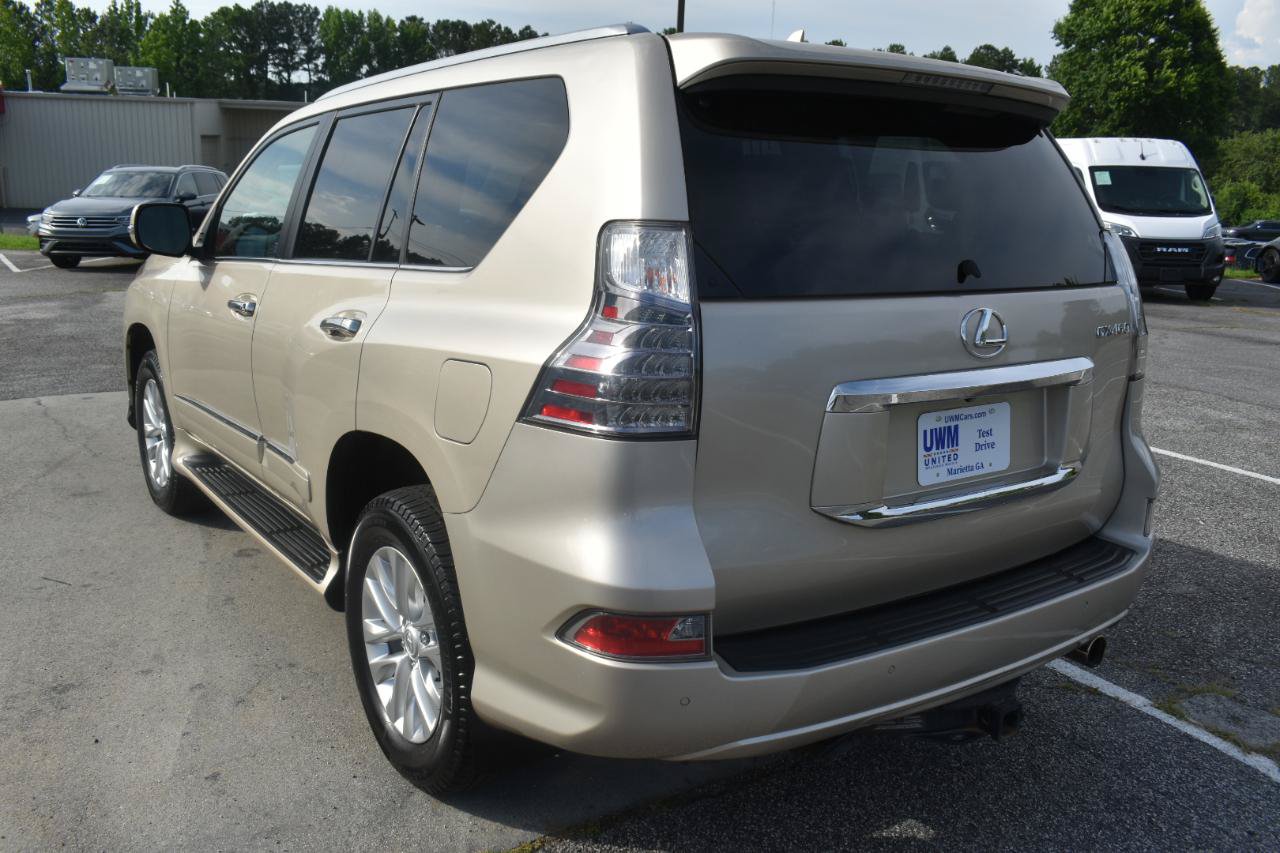 Used 2014 Lexus GX 460 w/ Premium Package AWD/4WD image 8