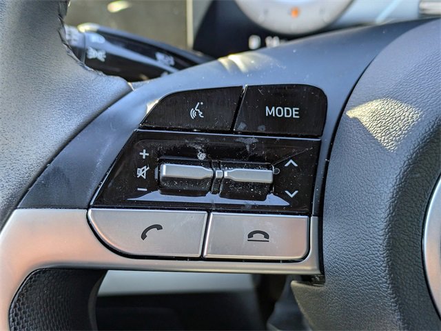 Used 2023 Hyundai Elantra Limited image 24