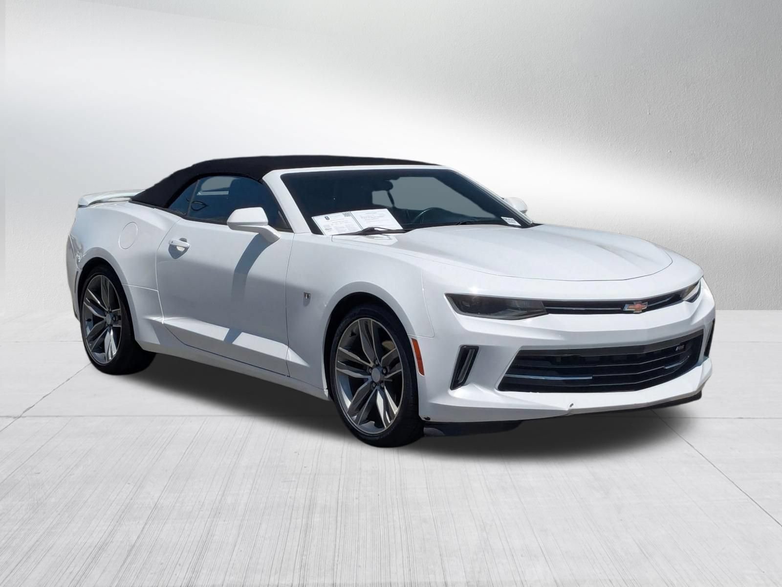 Used 2016 Chevrolet Camaro LT RWD image 7
