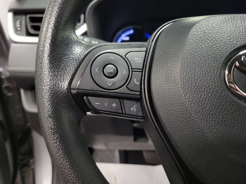 Used 2025 Toyota RAV4 XLE AWD/4WD image 25