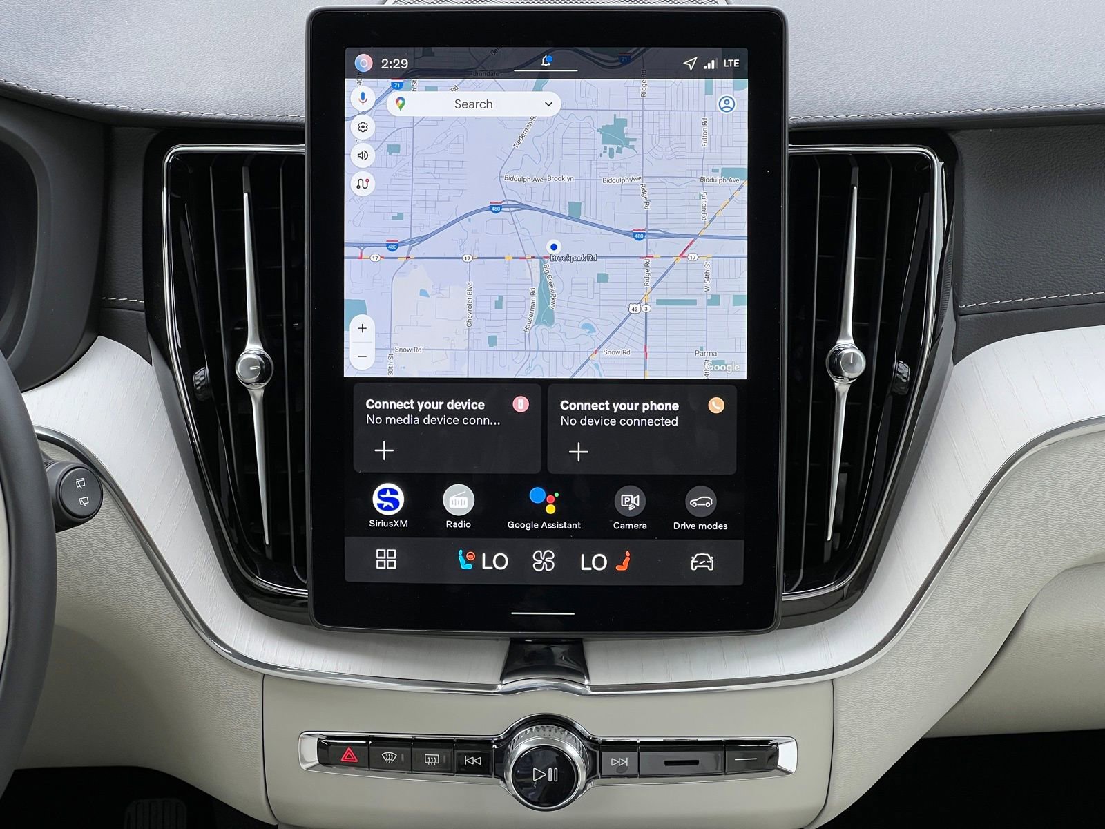 New 2026 Volvo XC60 T8 Ultra image 19