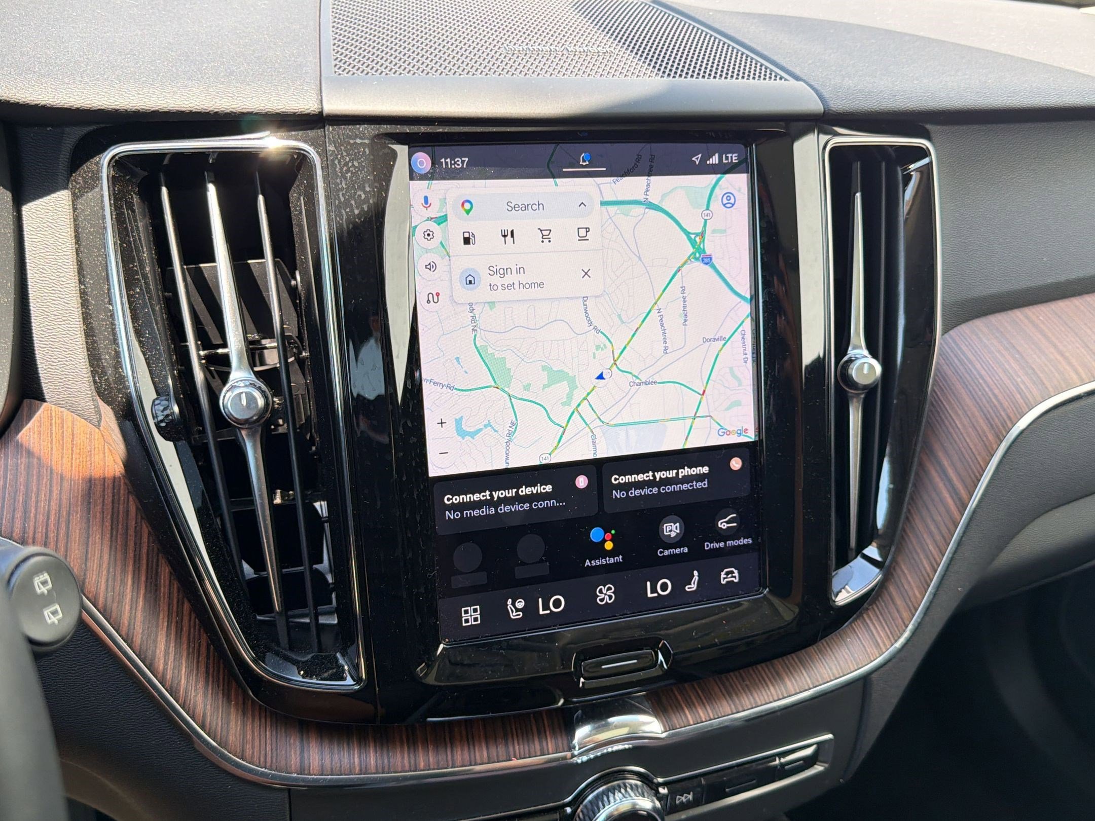 Used 2023 Volvo XC60 B5 Plus w/ Climate Package image 22