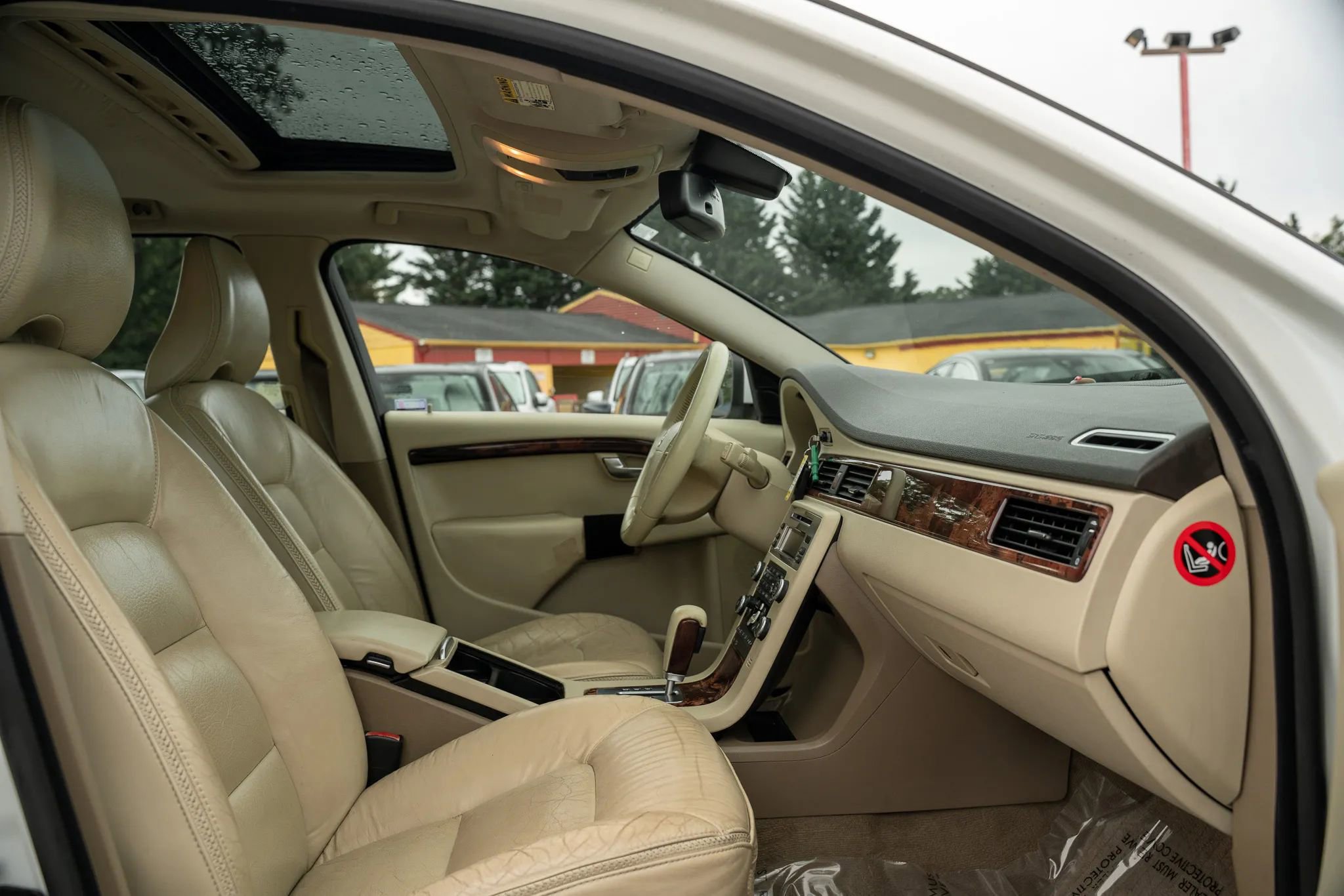 Used 2008 Volvo XC70 3.2 image 11