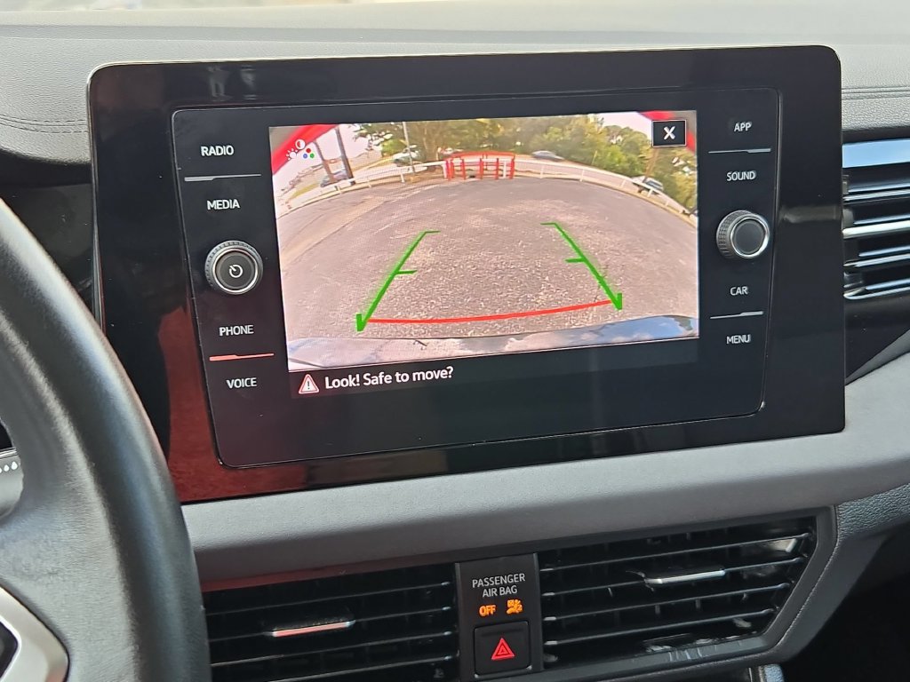 Used 2026 Volkswagen Jetta SE FWD image 18