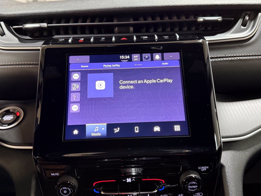 Used 2025 Jeep Grand Cherokee Laredo X AWD/4WD image 11