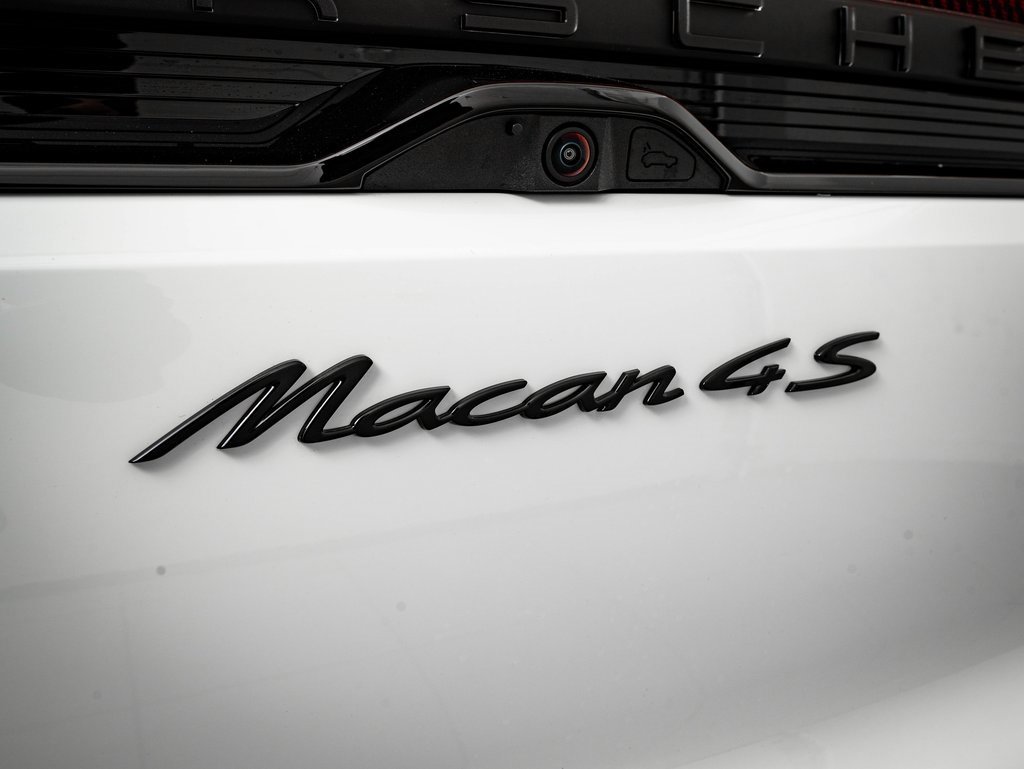 New 2026 Porsche Macan 4S Electric image 20