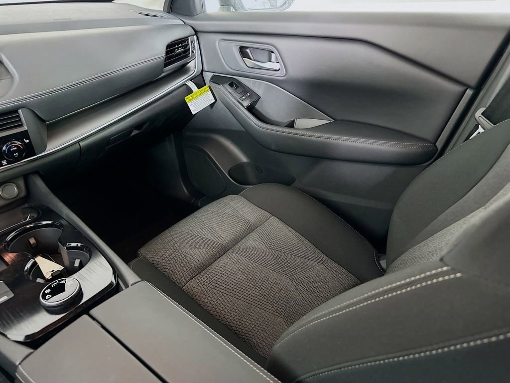 New 2026 Nissan Rogue SV w/ Cold Weather Package image 30