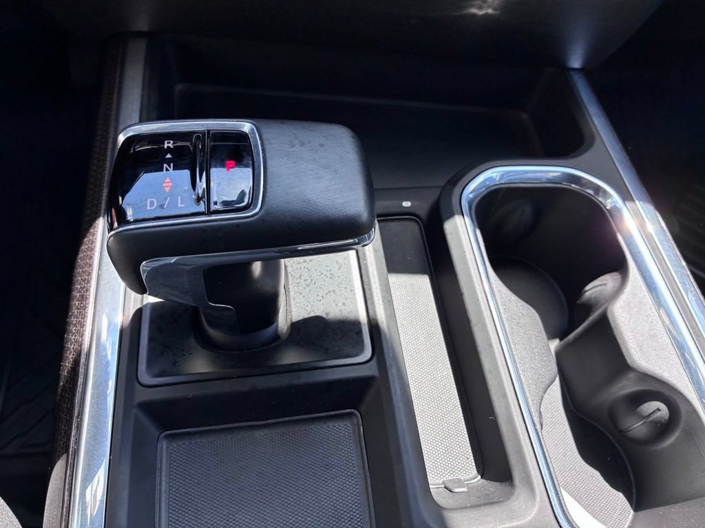 Used 2025 Chevrolet Silverado 1500 LT AWD/4WD image 28