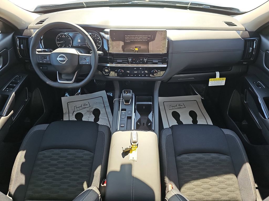 New 2026 Nissan Pathfinder Platinum image 11