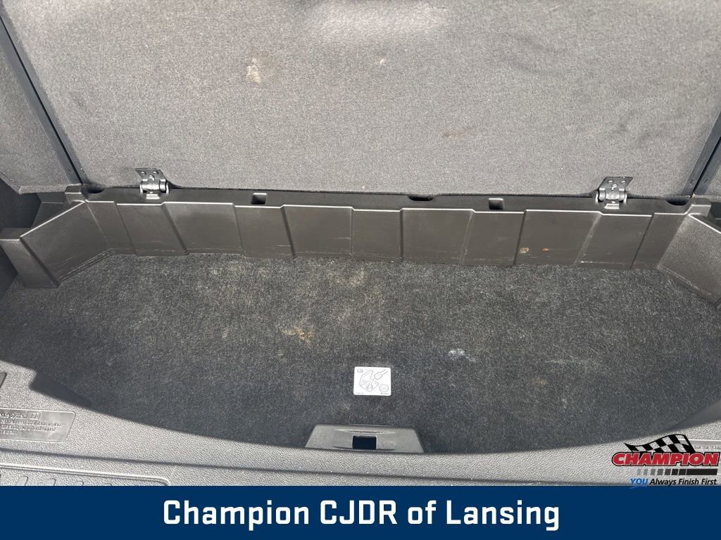 Used 2011 GMC Acadia SLE image 15