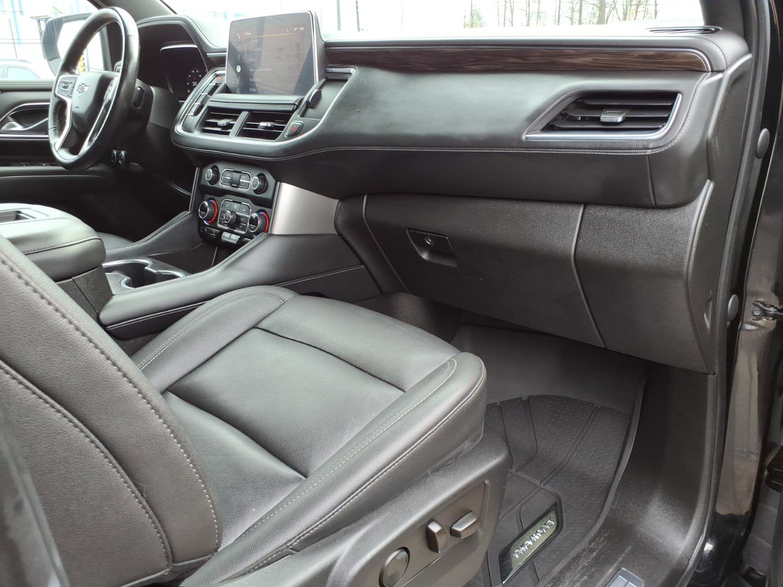 Certified 2022 Chevrolet Tahoe Z71 w/ Luxury Package image 9