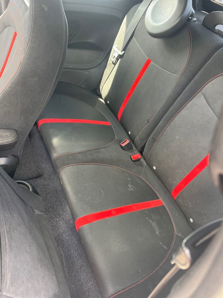 Used 2015 FIAT 500 Abarth w/ Beats Audio Package FWD image 11