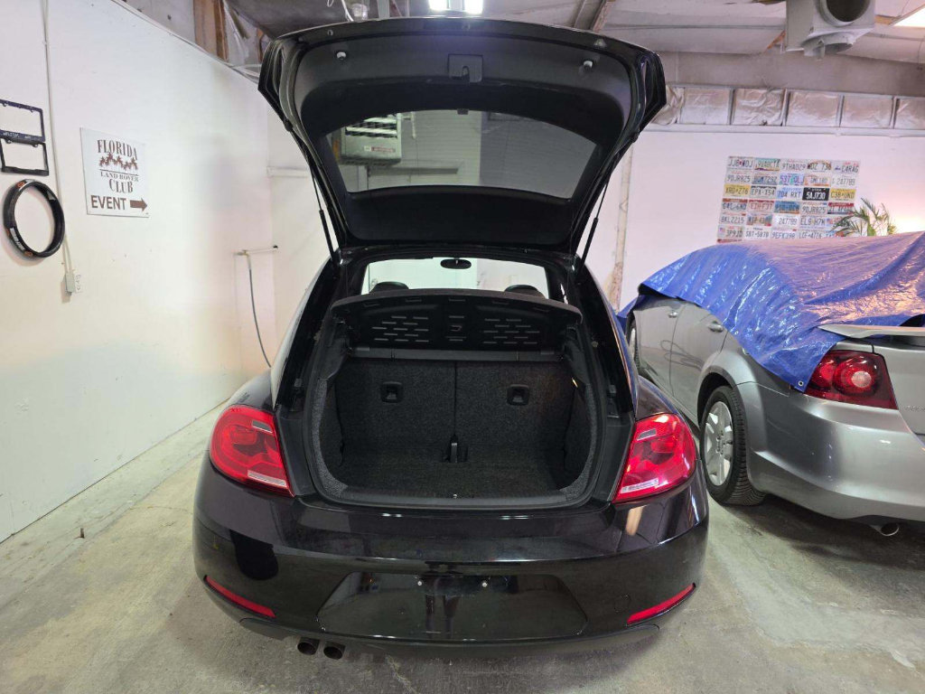 Used 2012 Volkswagen Beetle 2.5 FWD image 20
