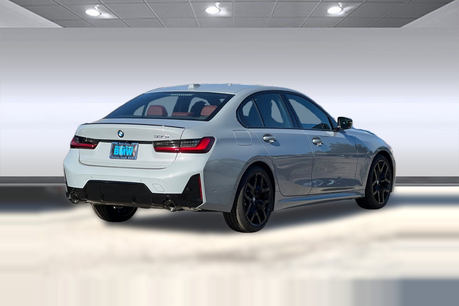 Used 2026 BMW 330i Sedan w/ M Sport Package RWD image 8