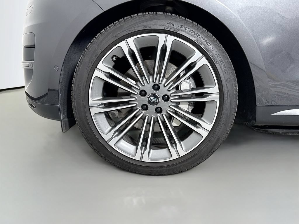 Used 2024 Land Rover Range Rover Sport SE AWD/4WD image 33