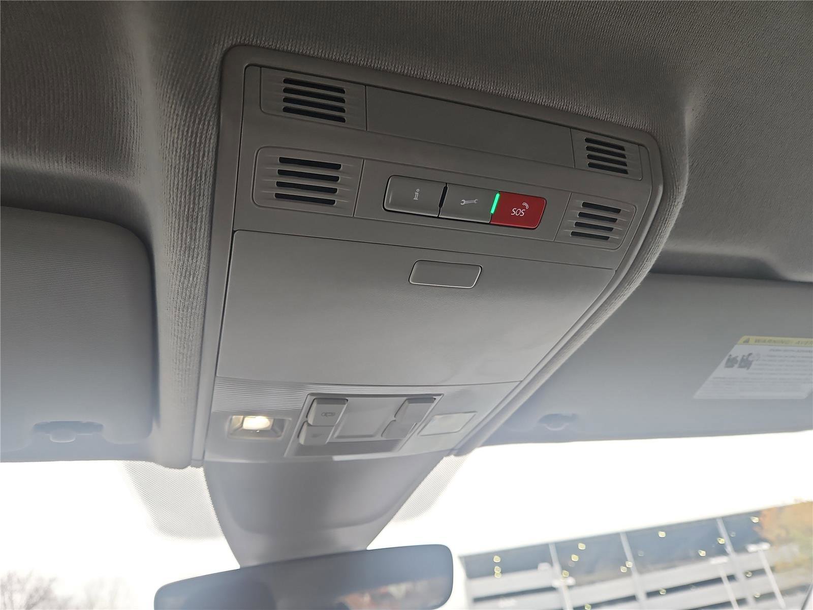 Certified 2024 Volkswagen Tiguan SE image 23