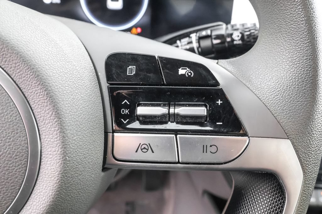 Used 2024 Hyundai Elantra SEL FWD image 21