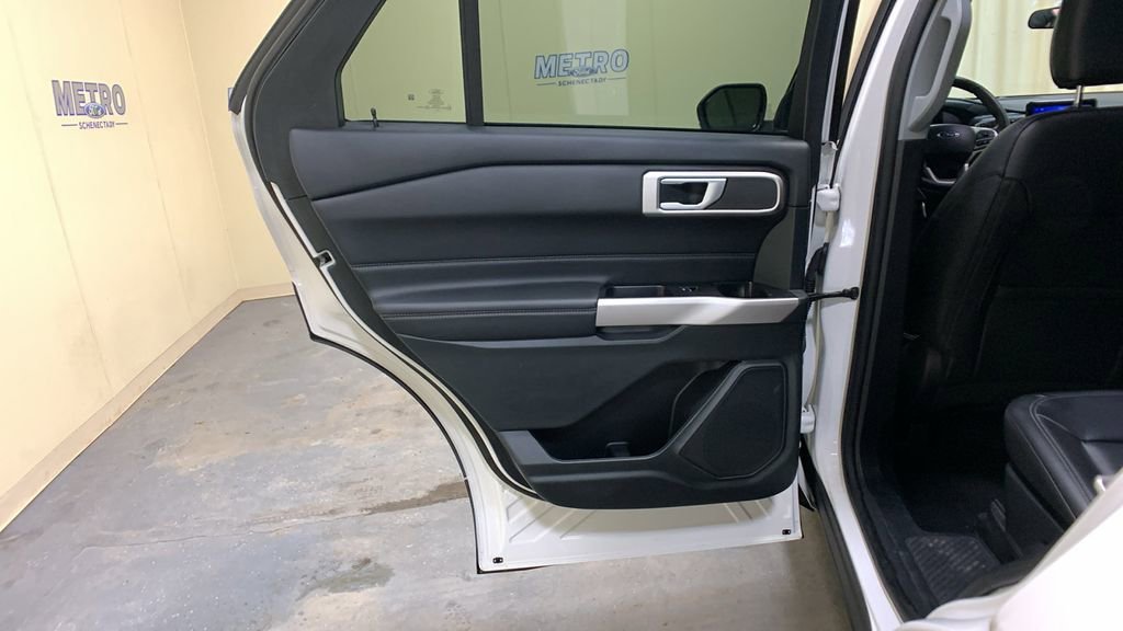 Used 2023 Ford Explorer XLT w/ Equipment Group 202A image 23