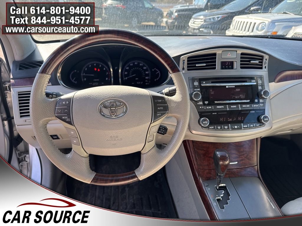 Used 2012 Toyota Avalon Limited image 7