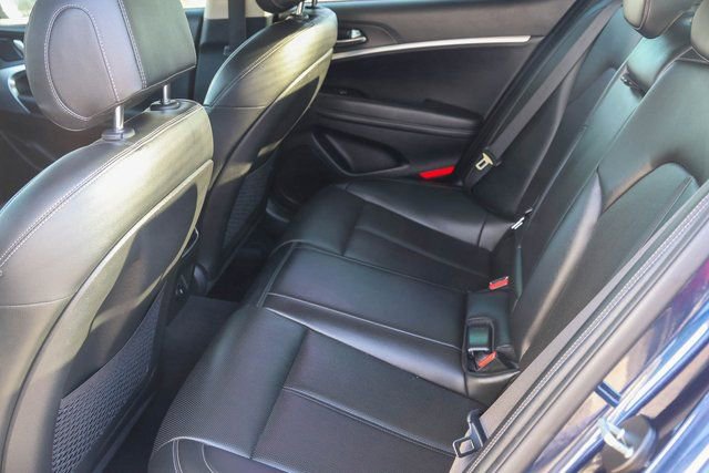 Used 2023 Genesis G70 2.0T image 13